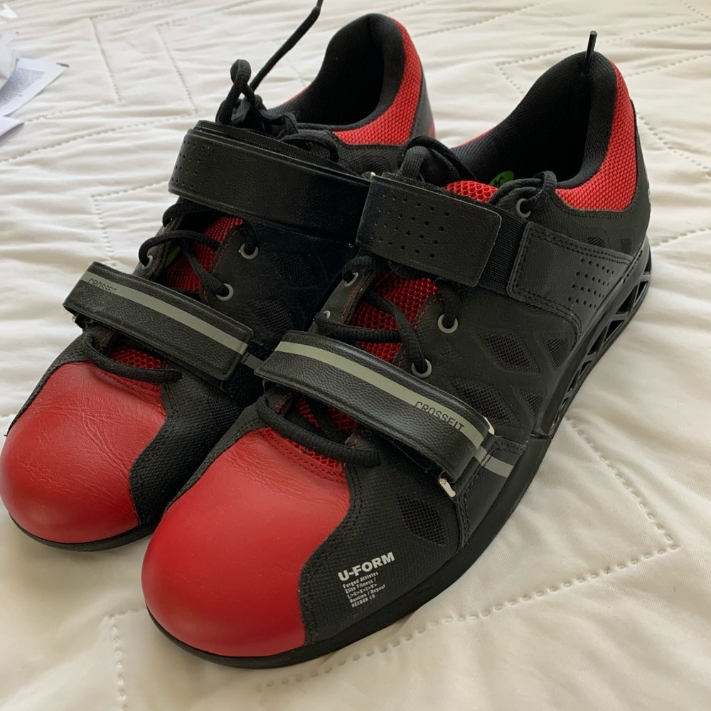 Brand new Reebok weight lifting crossfit shoes
